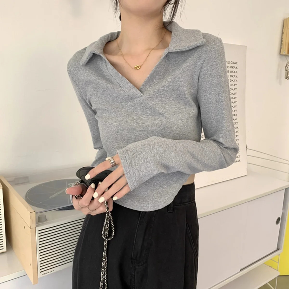 Versatileslims Smooths Your Silhouette Polo Collar Base Layer Top Autumn Solid Color Cropped Irregular Long Sleeve T-shirt Women 240806