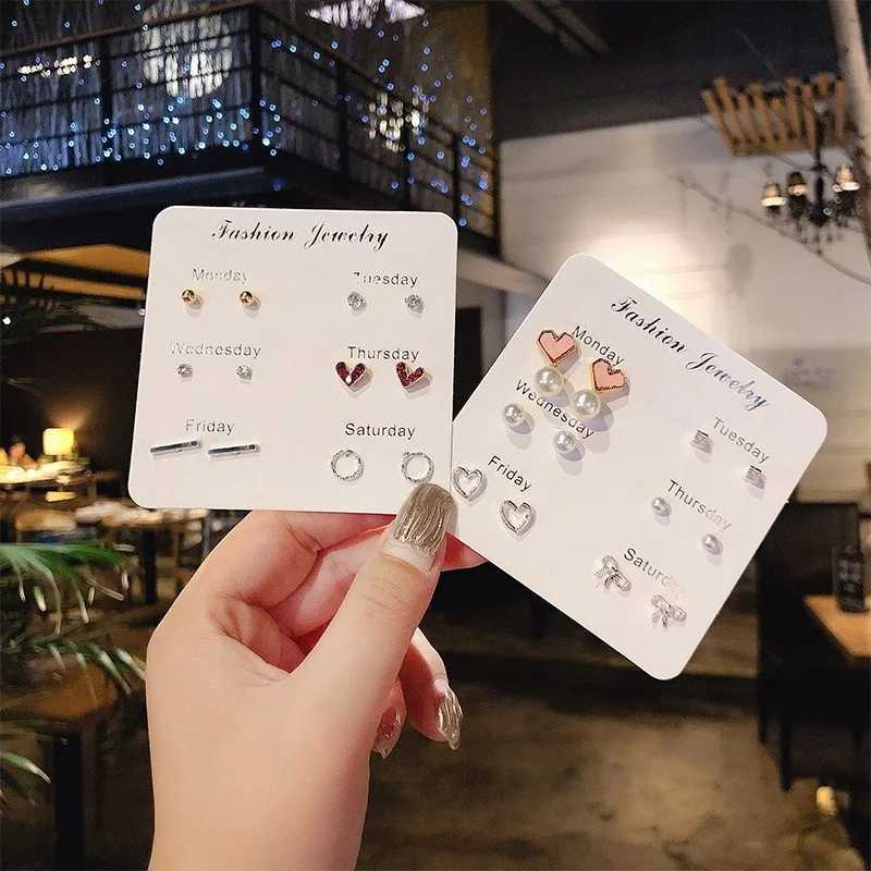 Korean Weekly Set of Stud Earrings for Women Simple Cute Exquisite Mini Earrings Jewelry Gifts Wholesale Direct Sales W240803