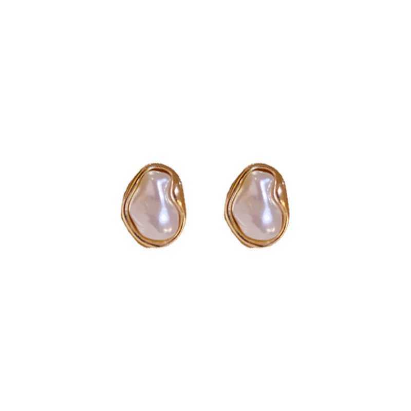 2024 new metal irregular pearl earrings suitable for womens retro and elegant imitation of pearl earrings wedding party jewelry W241023
