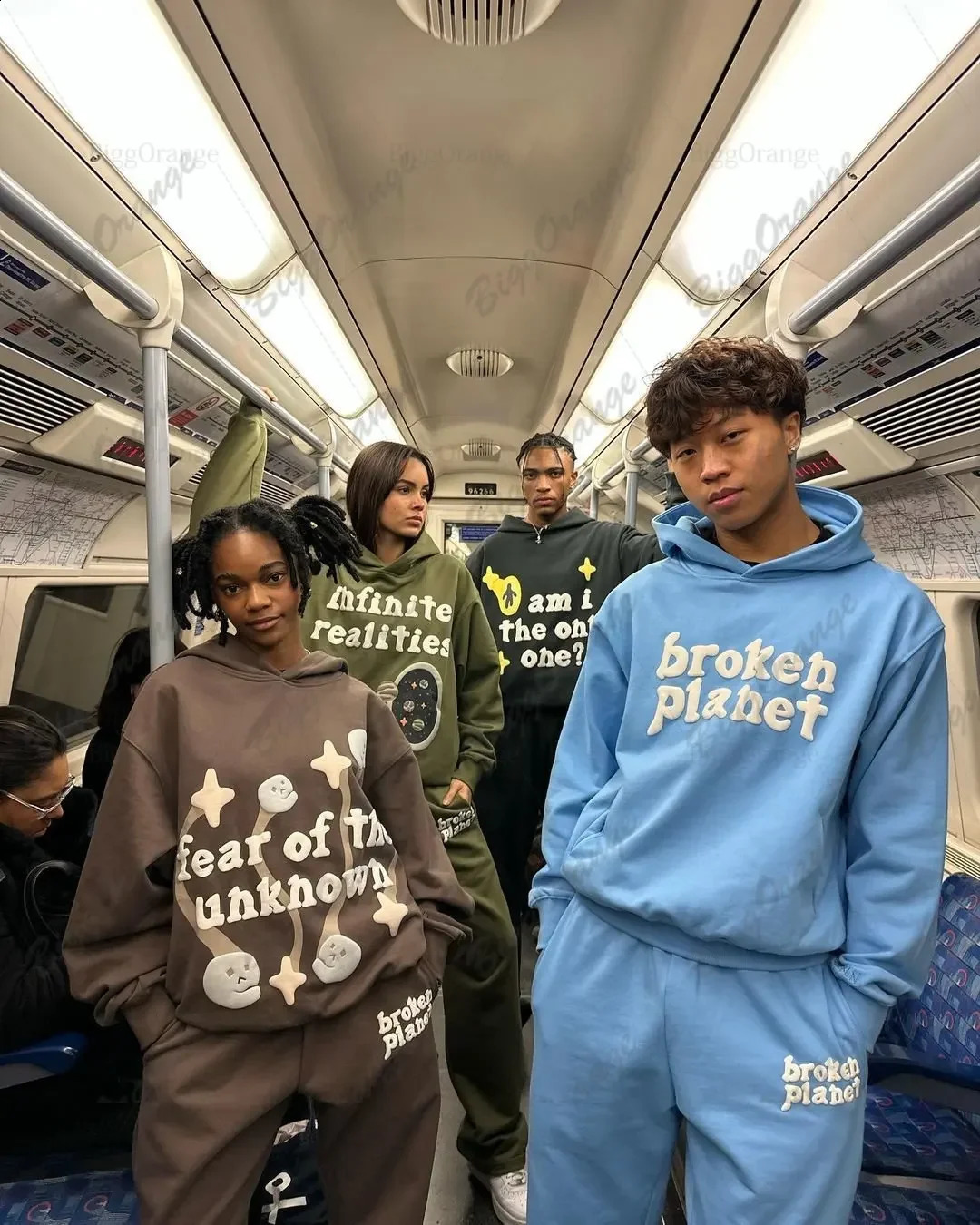 Harajuku Loose Casual Mens and Womens Cosmic Hooded Sweatshirt Straight Sweatpants Printed Letter Suit Sportswear for Men Y2k 240805