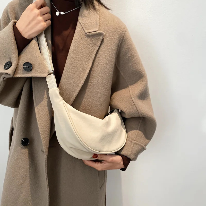Solid Color Chest Bag For Women Large Capacity Travel Crossbody Female Half Moon Belt Bag Ladies Daily Street Fanny Packs 240805