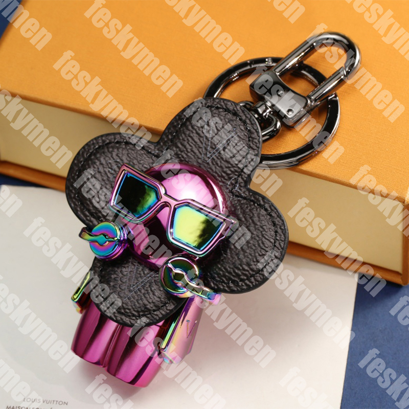 Unisexe Fashion Designer Metal Keychain Big Face Wers Course en cuir pour femmes Coin Pocket Mens Charm Keeschains Cartoon Key Chains
