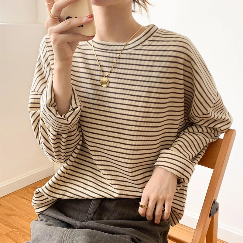 Autumn T-Shirt Woman Korea Loose Cotton T Shirt Women Casual Top Tee Versatile Striped Long Sleeve Tshirt Basic Winter 240806