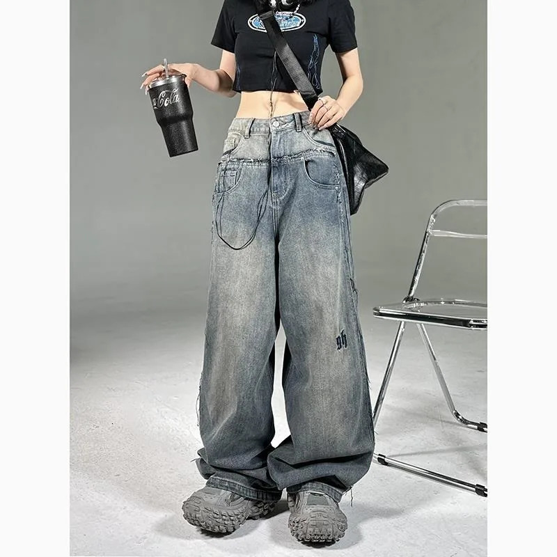 American Fashion Letter Embroidered Baggy Jeans Women Y2K High Street Harajuku Vintage Gothic Straight Versatile Mop Pants 240806