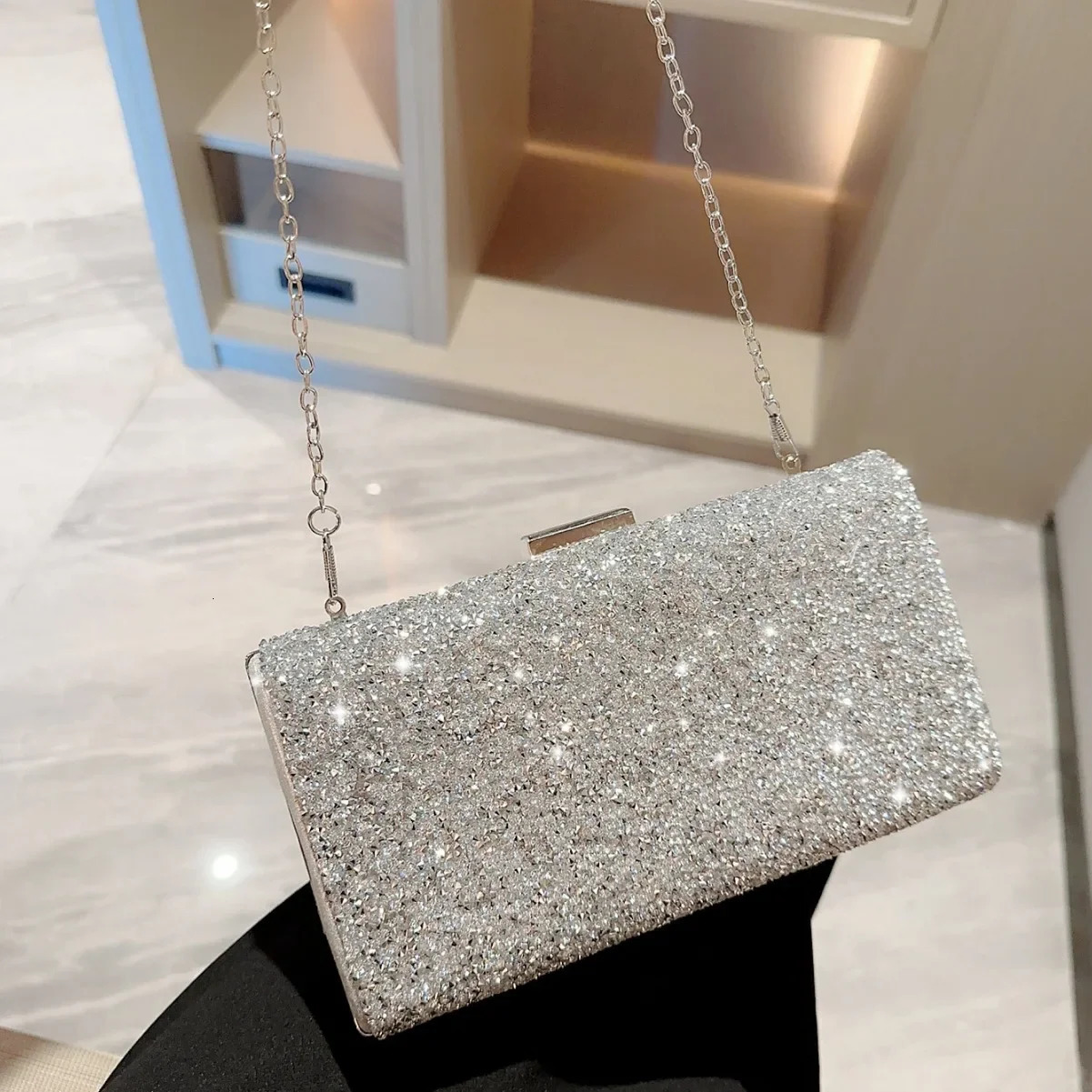 Sparkling sier dia evening bag for womens wedding banquet clutch party handbag colored chain shoulder 240806