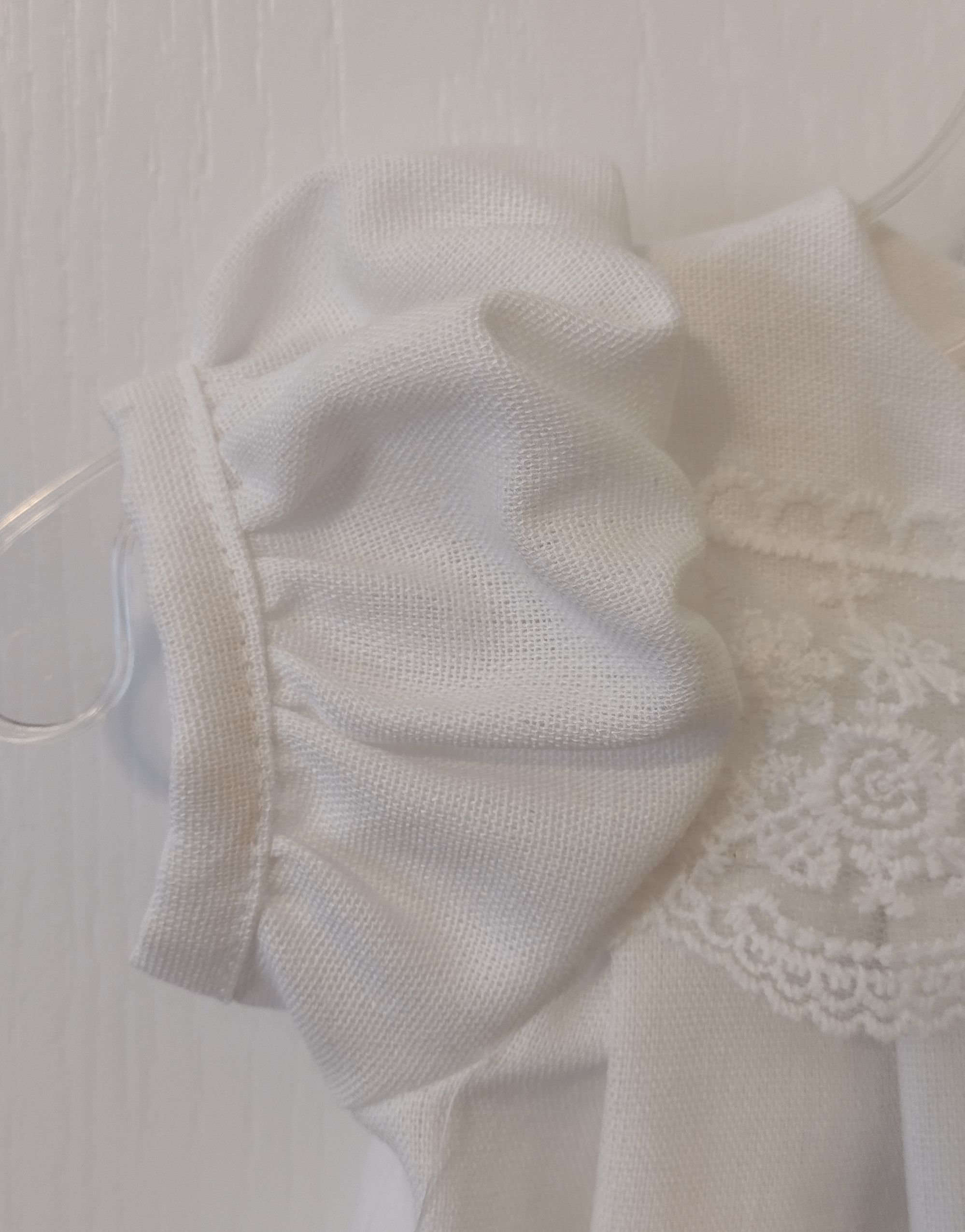 Classic First Communion Gown For Baby O Neck Lace Tulle Christening Dresses For Newborns Short Sleeve Appliques Kid Formal Wear Baptism Dress With Hat