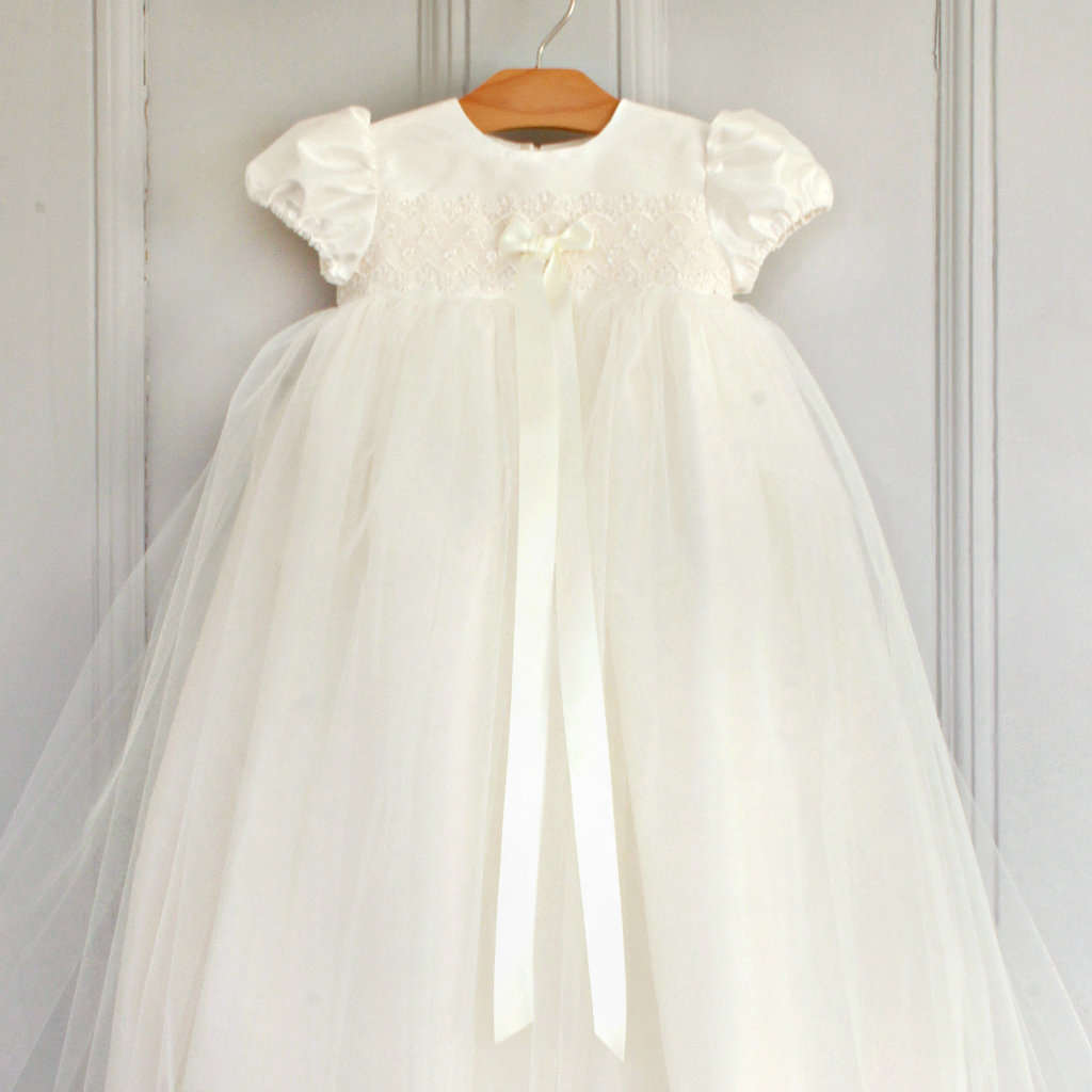 Princess First Communion Gown For Baby O Neck Tulle Christening Dresses For Newborns Short Sleeve Appliques Bow Kid Formal Wear Baptism Dress