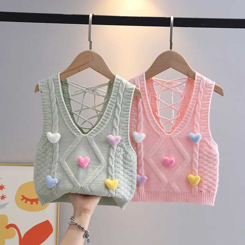 Knitted vest childrens clothing spring/summer Korean version girl Camisol cute love hair clip loose cotton fashionable sweater HY07011W240724