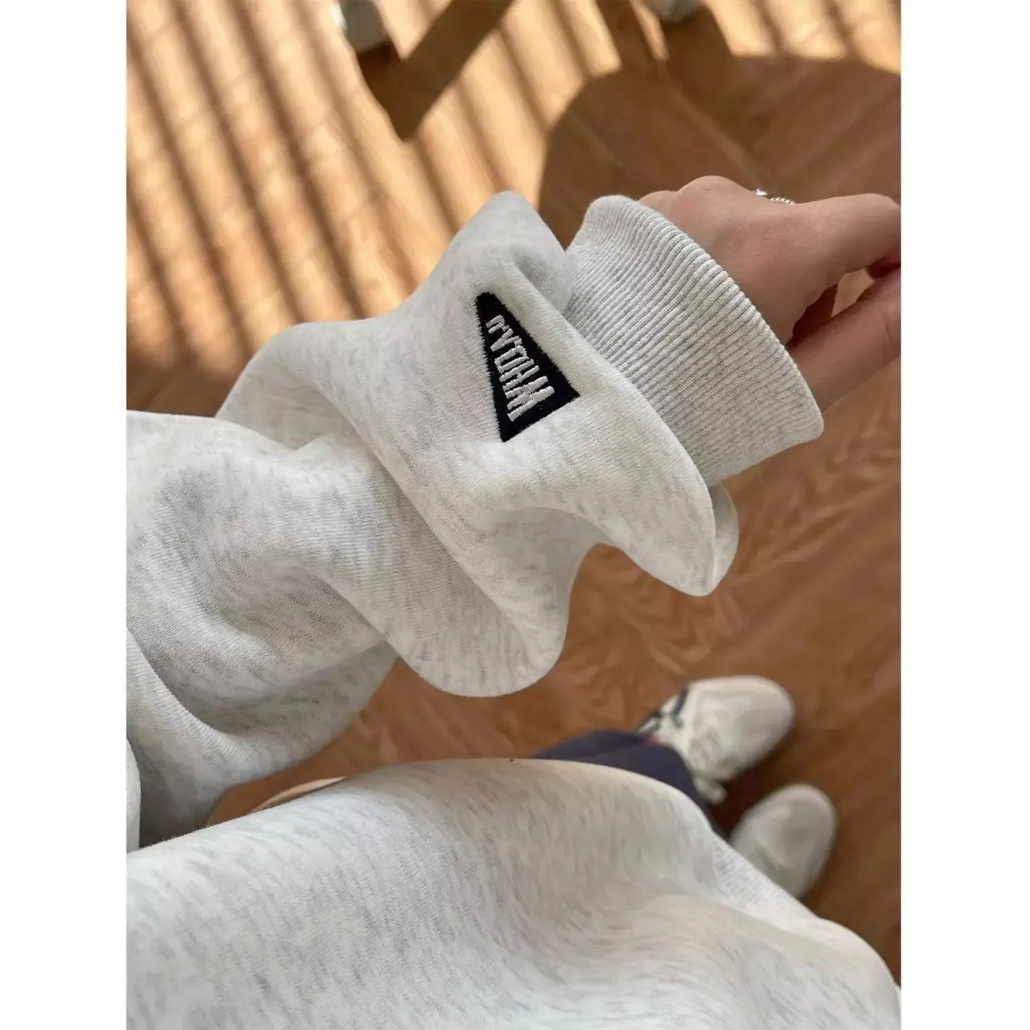 High-end Embroidery Age-reducing Stand Collar Zip-up Pullover Sleeve Loose-fit Thickened Sweatshirt Womens Jacket Top Cotton 240806
