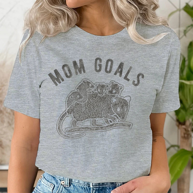 Womens Mom Goals Tshirt Funny Opossum Family Cute Animal Graphic Tee Shirt Vintage Aesthetic Clothes Short Sleeve Shirts Women 240806