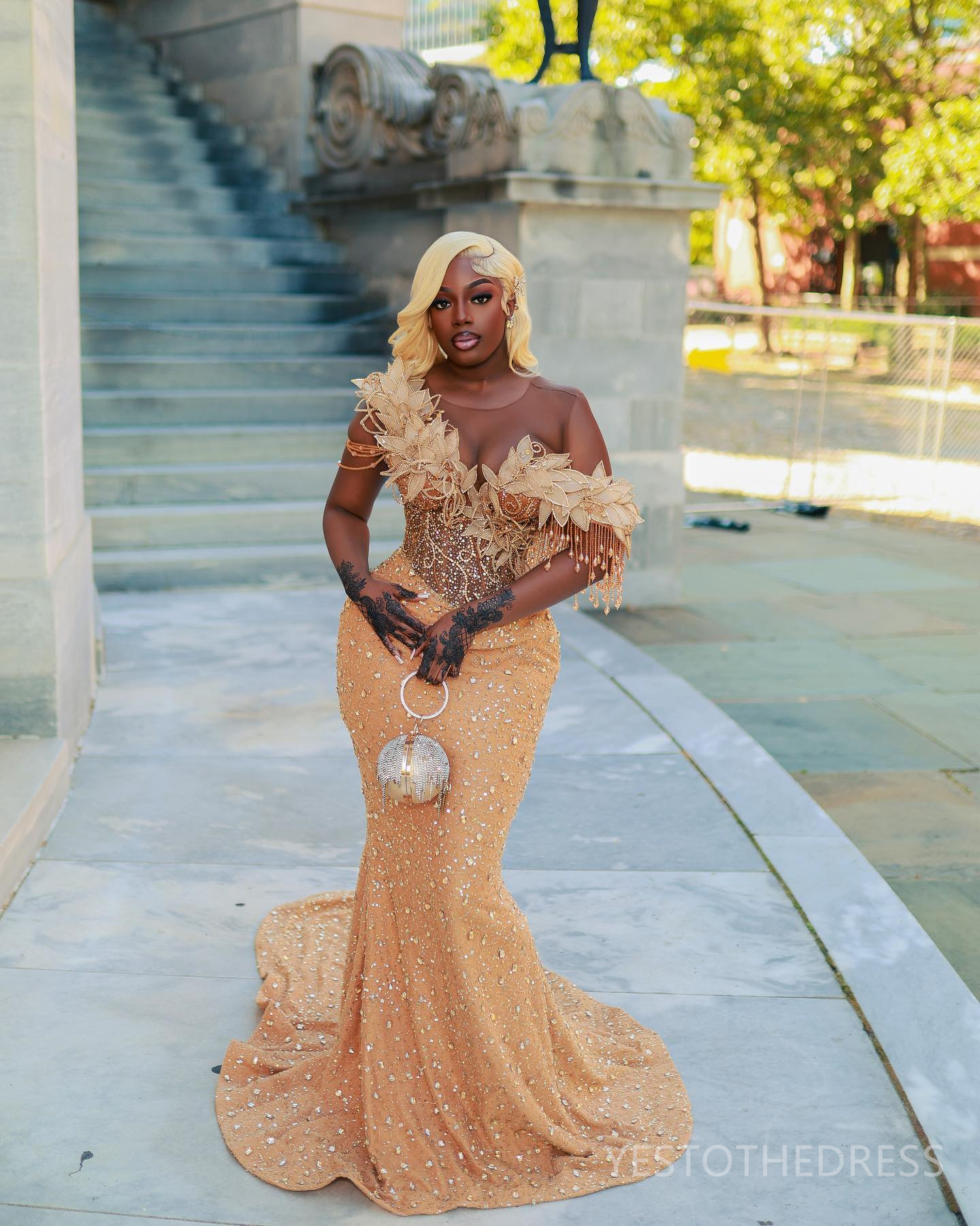 R&W 2024 Plus Size Gold Prom Mermaid Promdress ra Evening Gowns Illusion Sheer Neck Long Sleeves Beaded Lace Birthday Party Dress Second Reception Gow