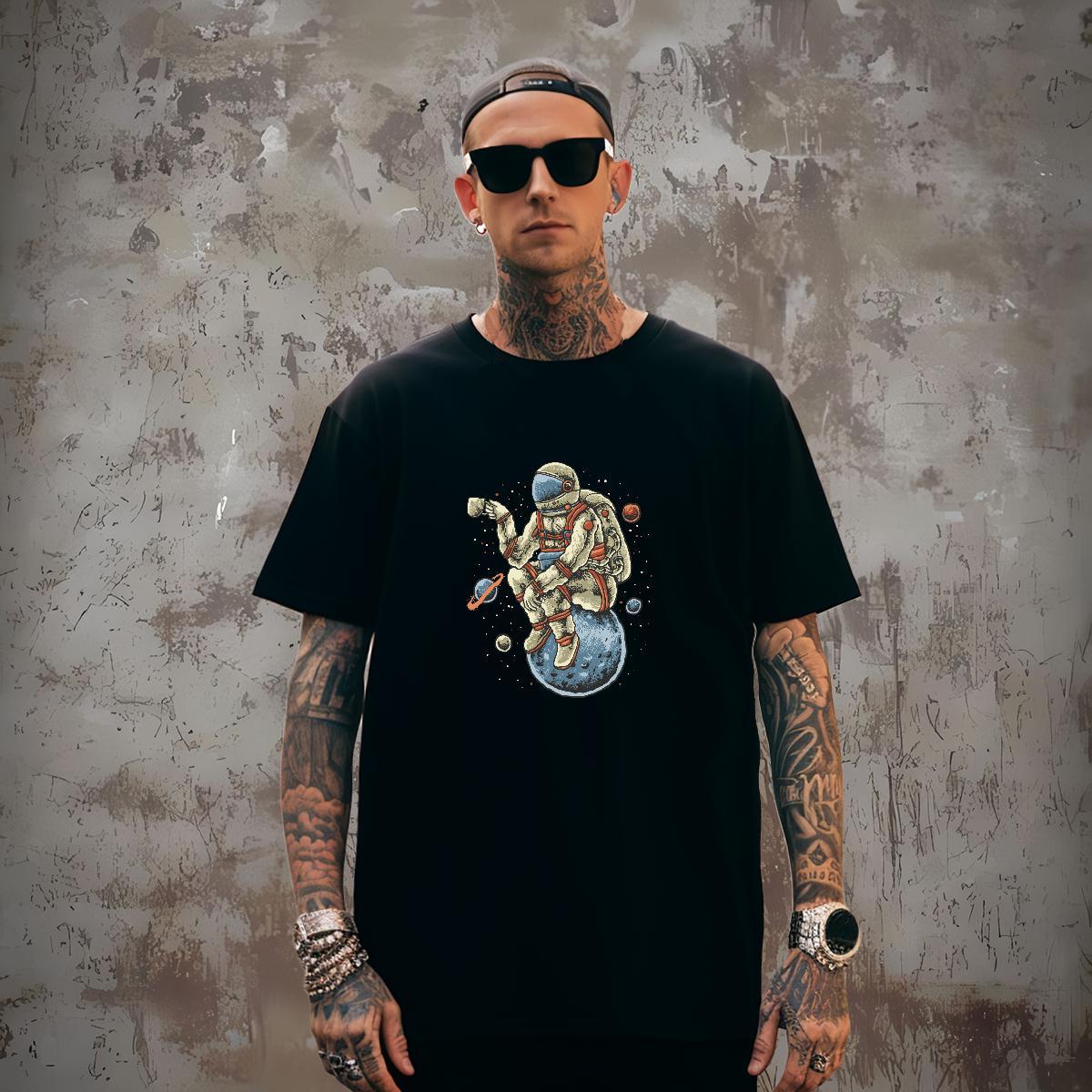 Man T Shirts 100% Cotton 230g cosmonaut Street Wear Crew Neck Breathable Cartoon Print Men Tees DIY Loose Fit Tee Shirt