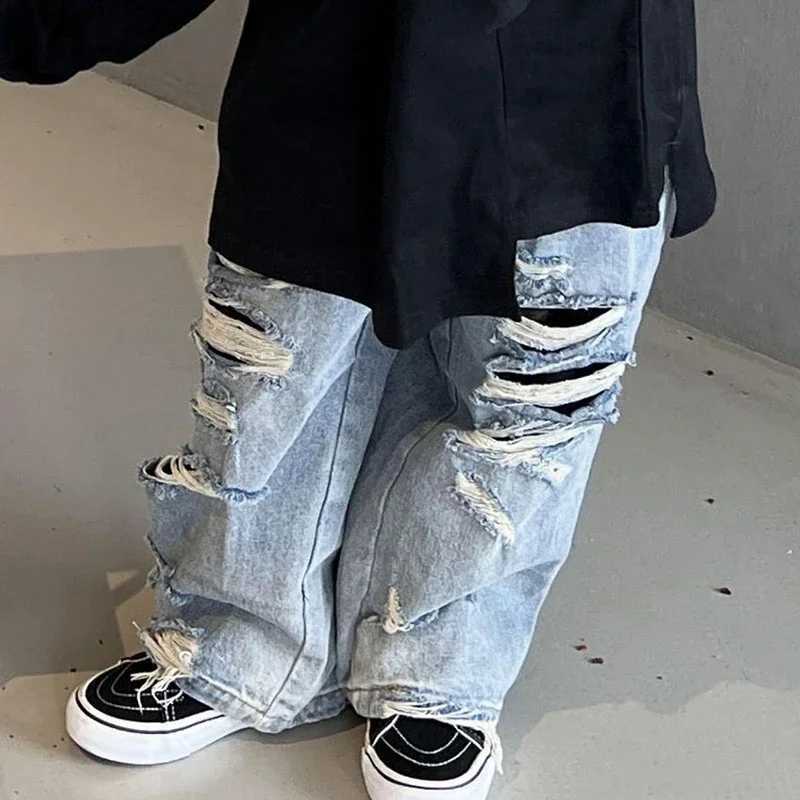 Spring and autumn childrens baby boys denim childrens clothing jeans casual childrens baby boys torn childrens jeans W240803