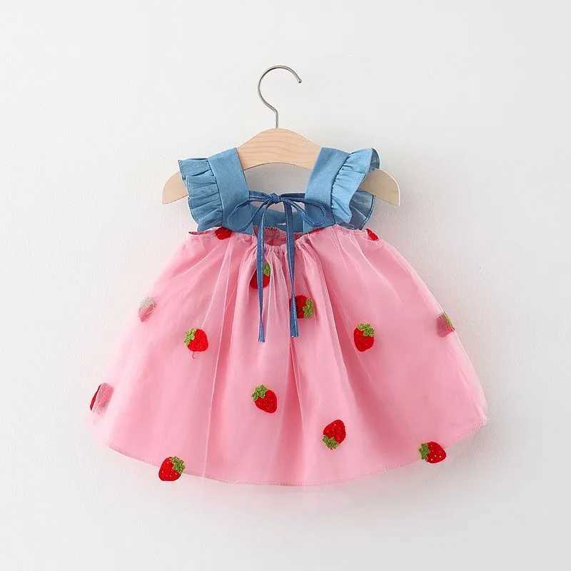 Summer girl dress cute and lovely denim mesh strawberry embroidery princess dress party dressW240720