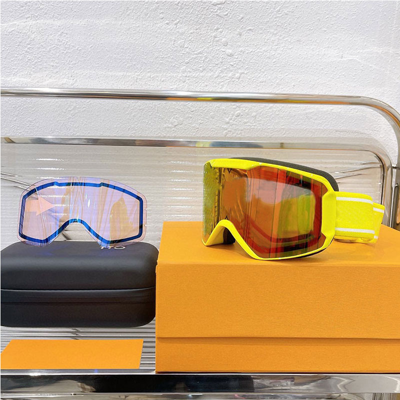CE Ski Skiing Glasses Snow Snowboard Goggles Men And Women ANTI FOG Professional winter glasses Designers Style Special Frame design Eyeglasse