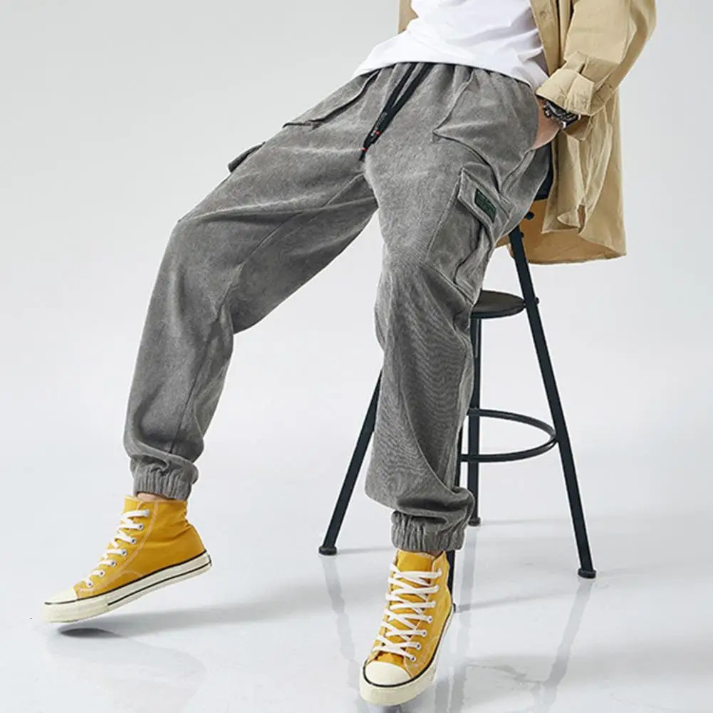 Corduroy Cargo Pants Men Sweatpants Fashion Straight Trousers Multi Pocket Solid Color Warm Casual Male pantalones hombre 240806