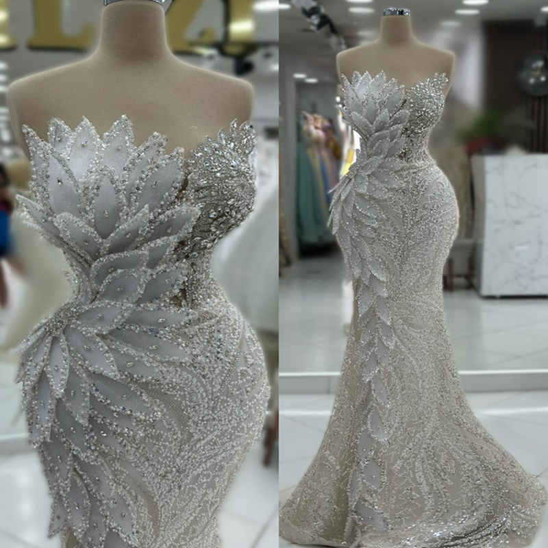 2024 Plus Size Ivory Prom Dresses for Special Occasions Flora Illusion Beaded Sequined Lace Rhinestone Decorated Birthday Dress Second Reception Gown AM1206