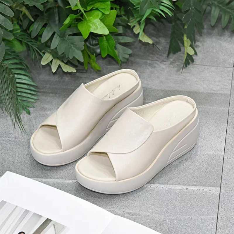 New Arrival New Womens Sandals Womens Slide Black Wedding Platform Open Toe Womens Orthopedic Thick Bottom Beach High Heels Slide T250108