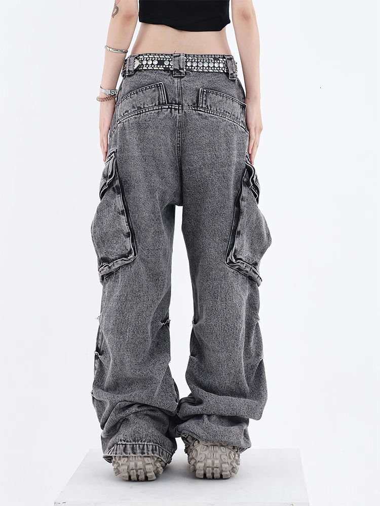 Womens Baggy Y2k Cargo Jeans Harajuku Emo Denim Trousers 90s Streetwear Aesthetic Y2k Jean Pants Vintage 2000s Trashy Clothes 240806