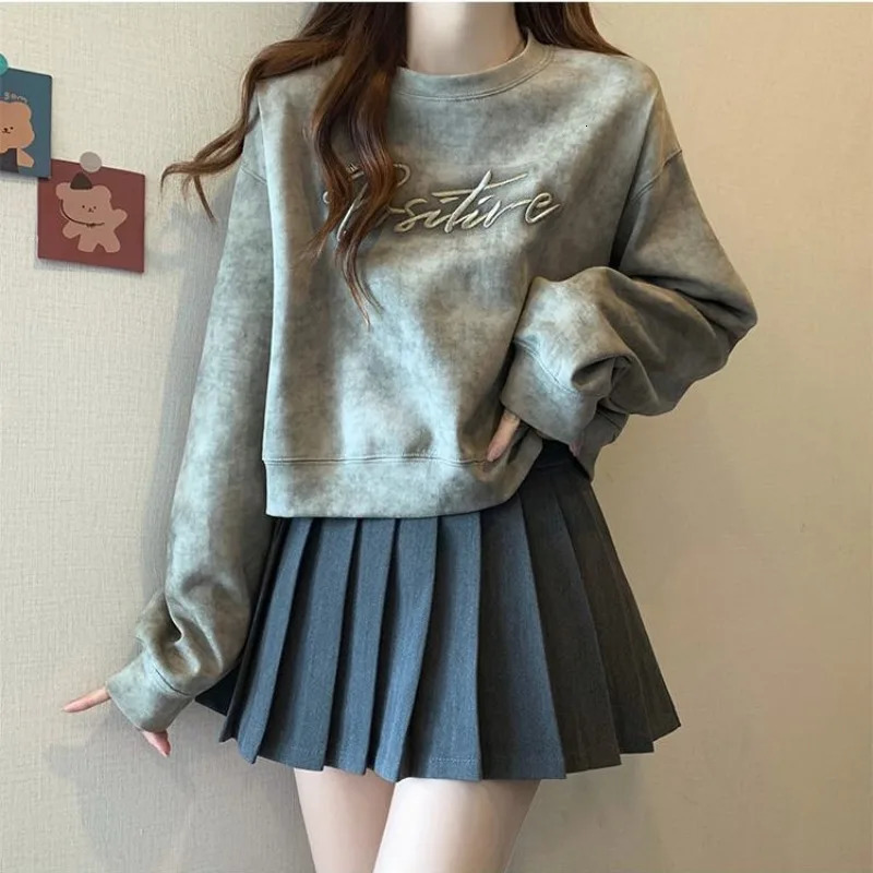 Womens Autumn Winter Fashion Elegant Round Neck Tie Dyed Casual Versatile Long sleeved Loose Velvet Thickened Sweatshirts 240806