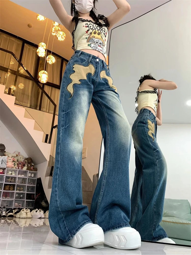 Womens Contrasting Embroidery Vintage Style Jeans Punk Street Trousers Young Girl Bottoms Female High Waisted Denim Pants 240806