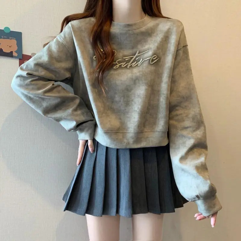 Womens Autumn Winter Fashion Elegant Round Neck Tie Dyed Casual Versatile Long sleeved Loose Velvet Thickened Sweatshirts 240806