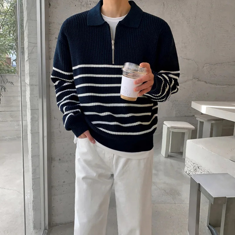 Autumn Korean Mens Light Style Lapel Long Sleeve Sweater Fashion High-end Loose Retro Casual Half Zip Striped Sweater Top 240729