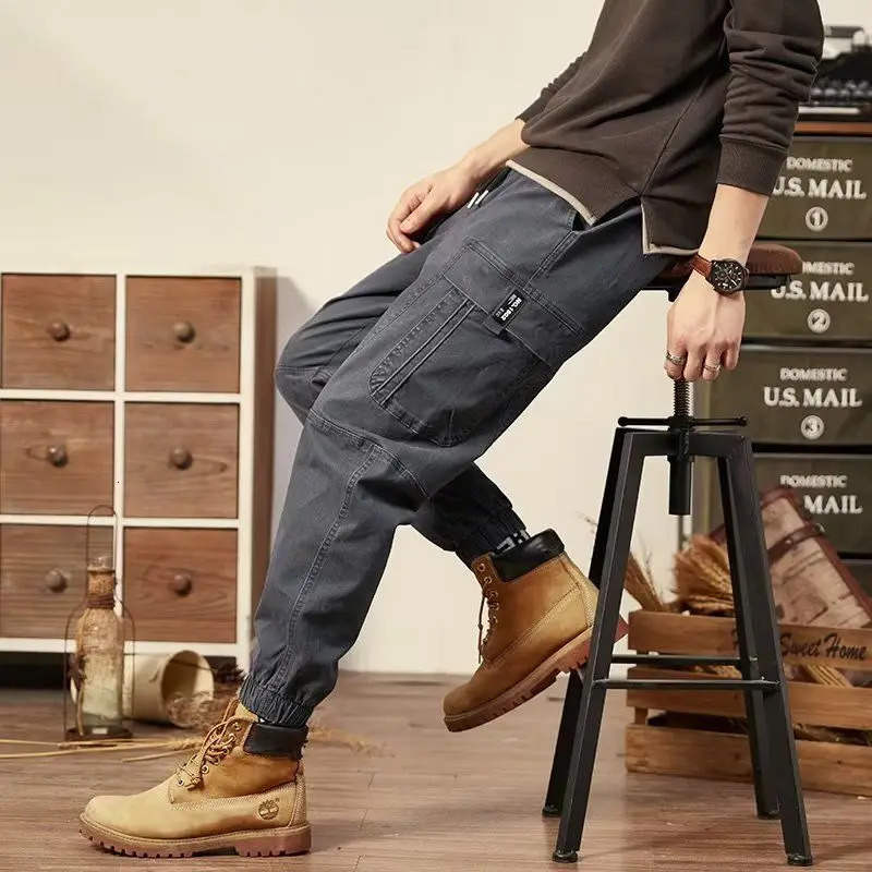 Fashion Solid Color Multiple Pockets Mens Cargo Pants Highquality Loose Streetwear Casual Straight Cylinder Ninth 240806