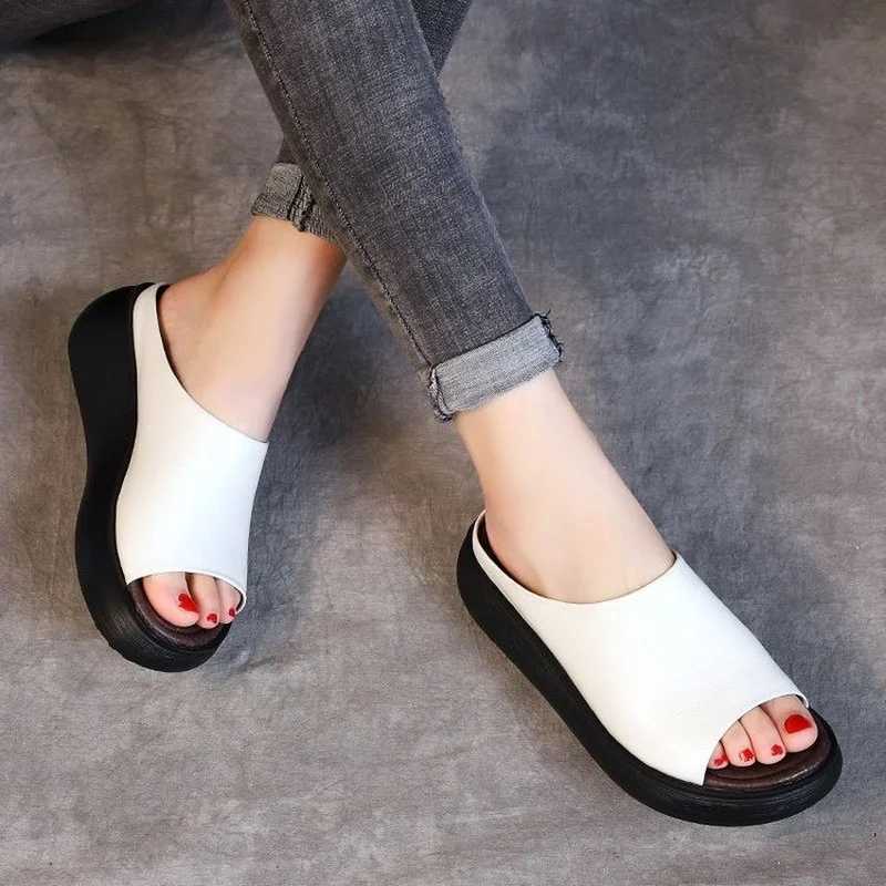 New Arrival New womens slippers summer leather shoes platform slippers womens black Zapatillas Mujer T250108