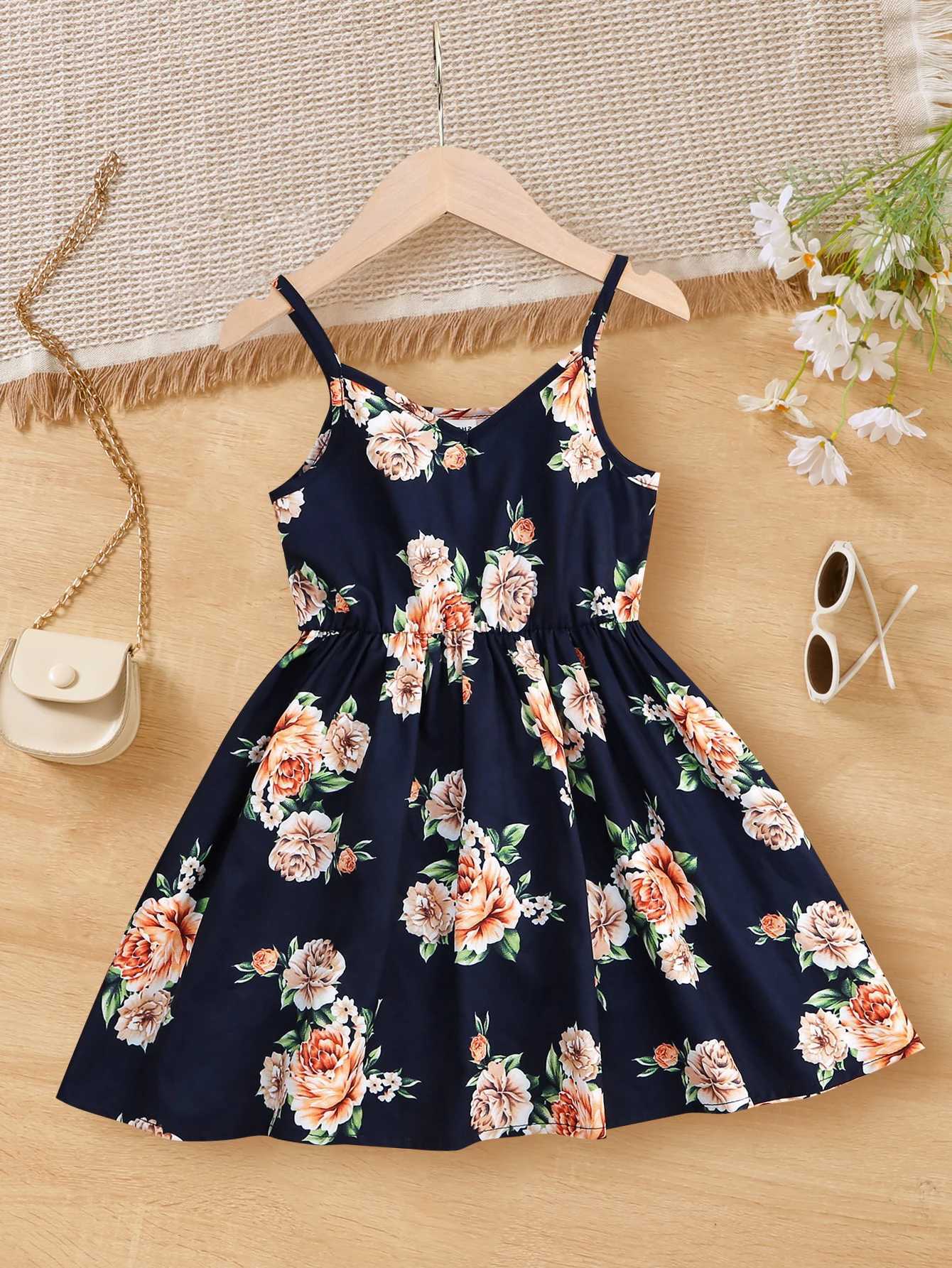 Summer girls dress pendant printed pattern fashionable childrens clothing 4-7yW240720