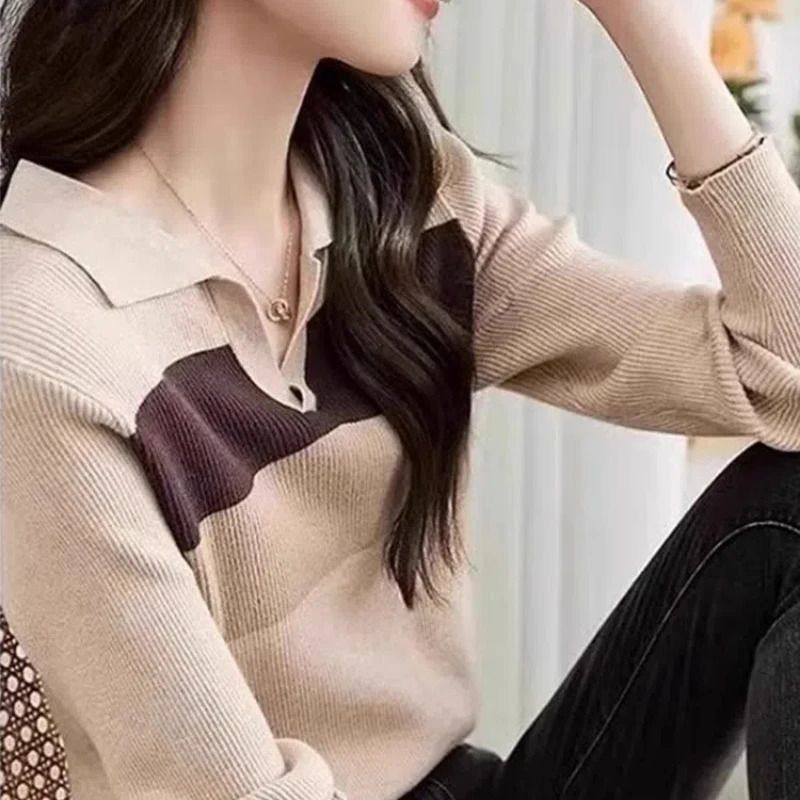 Autumn and winter fashion polo neck long sleeved patched work color blocking pull womens loose Korean style bottom shirt 240827