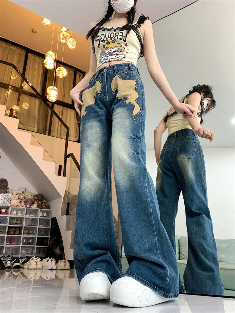 Womens Contrasting Embroidery Vintage Style Jeans Punk Street Trousers Young Girl Bottoms Female High Waisted Denim Pants 240806