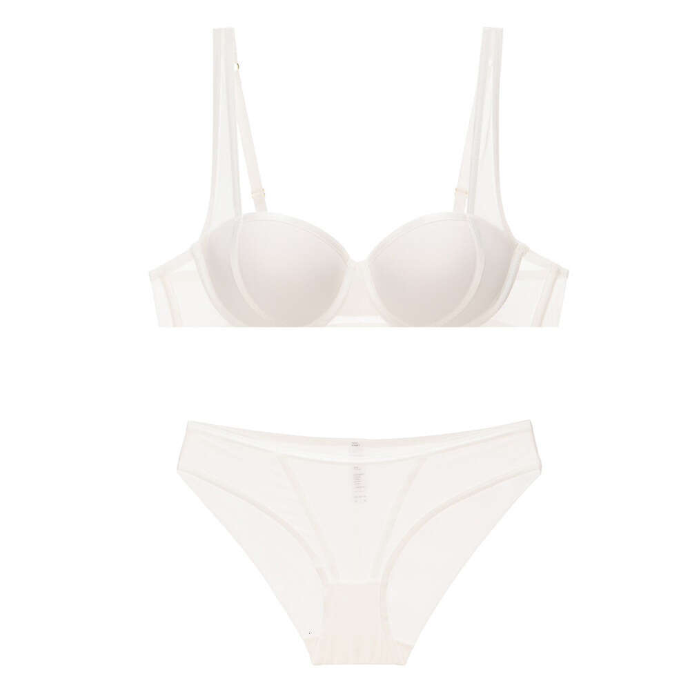 Sexy lingerie with small chest, big gathering, smooth contrasting straps, bra set