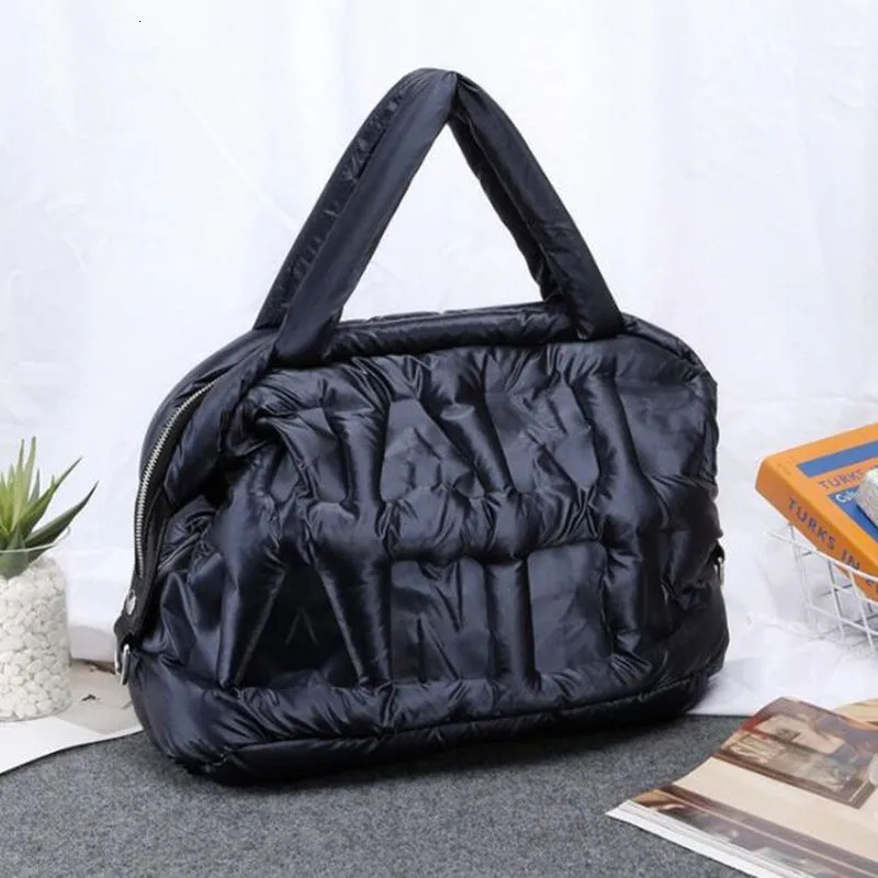 Winter Large Capacity Womens Shoulder Bag Waterproof Nylon Handbag Space Cushion Cotton Feather Bottom Horizontal Body 240807