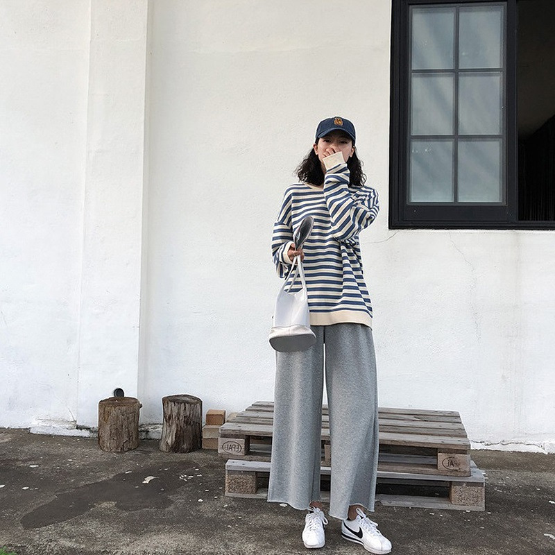 new Korean version early autumn striped long sleeved T-shirt women's top, student thin loose fitting hoodie for women