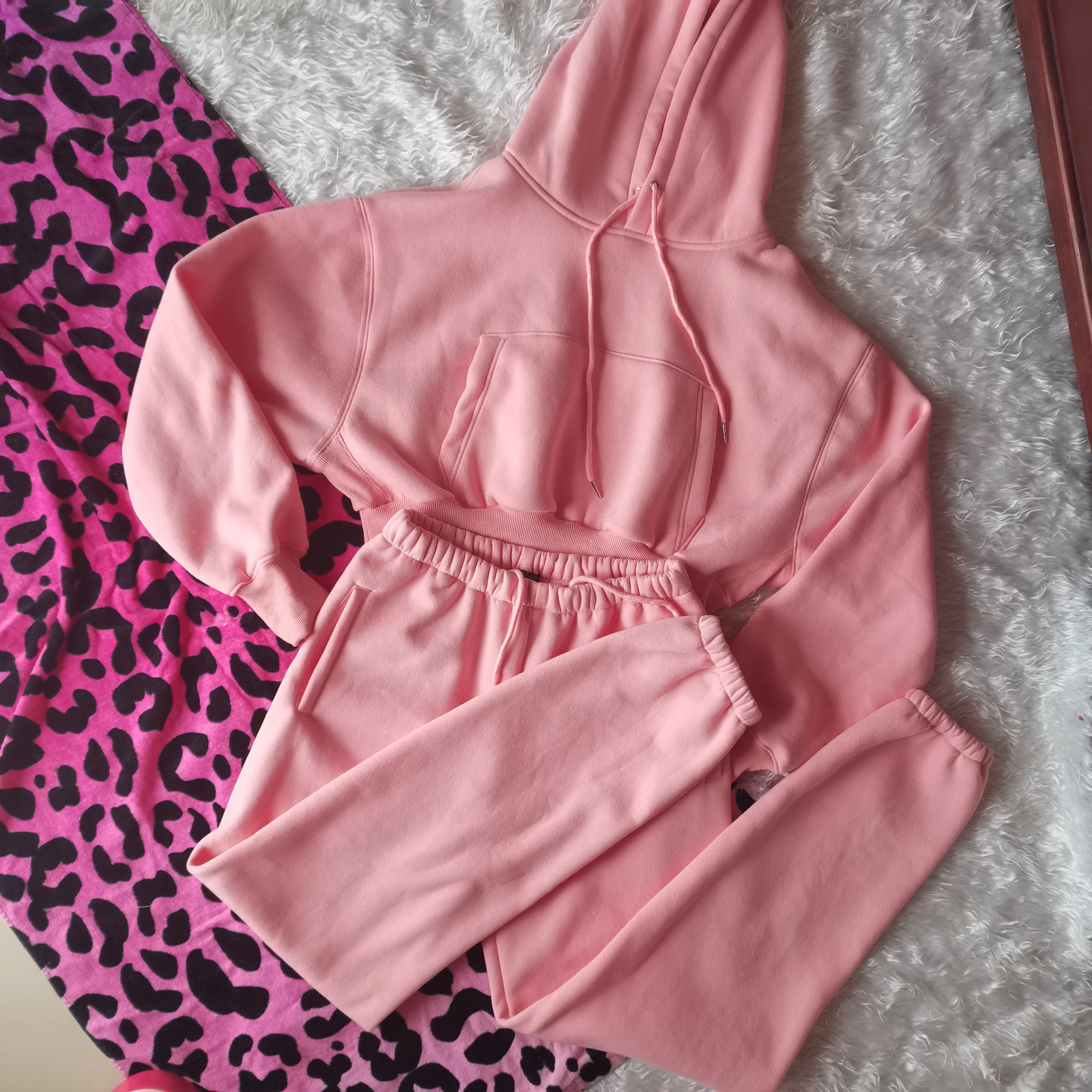 Wholesale Fall Winter Fleece Crop Hoodies and Pants 2 Piece Set Tracksuit Women Sports Outfits Two Piece Suit Mujer Solid Casual 240807