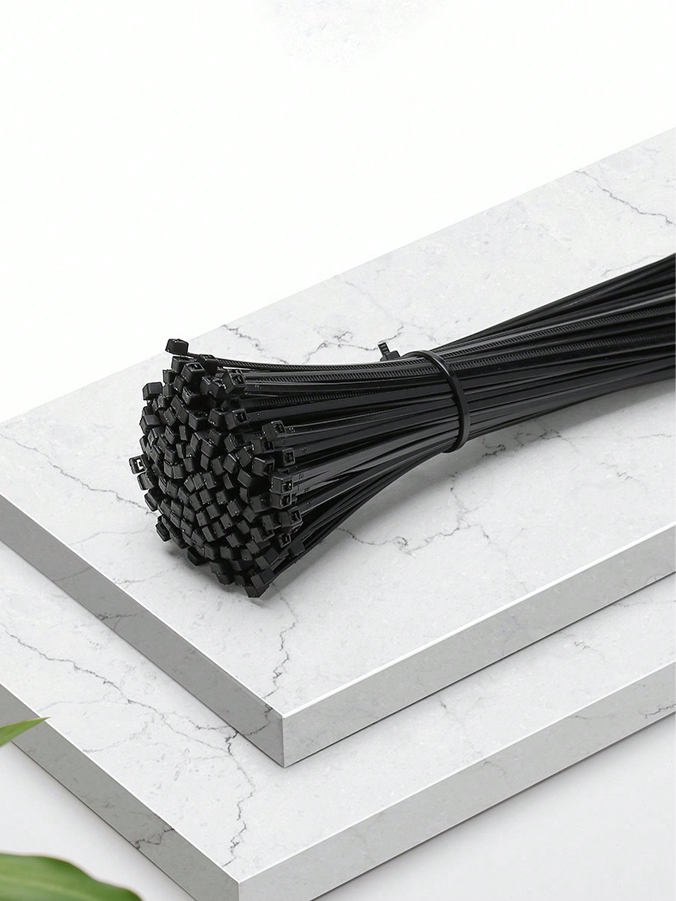 100pcs nylon plastic buckle strong cable tie rope automotive wire binding belt fixer self-locking black cable tie