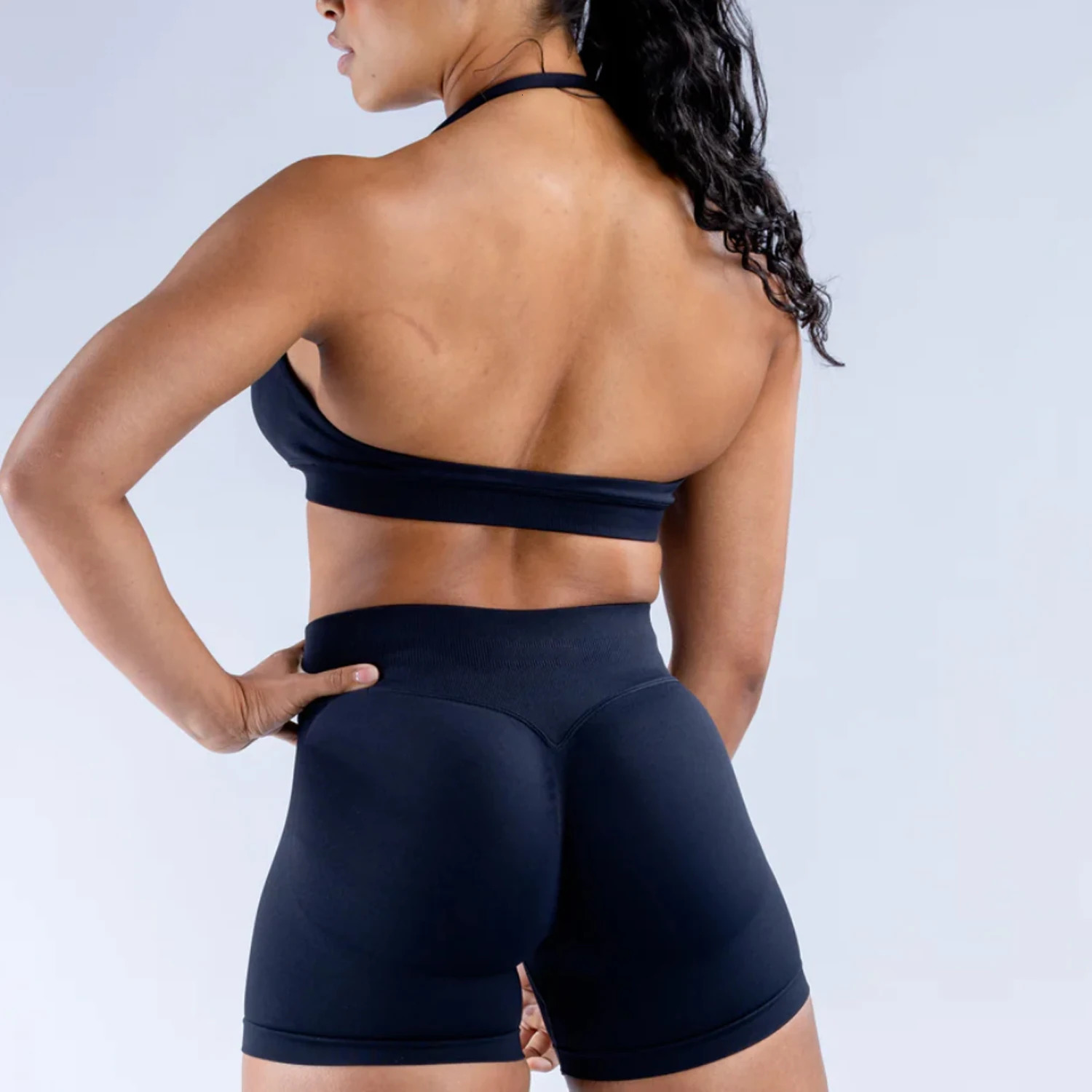 Impact Shorts Set 2 Pcs Seamless Yoga Workout Scrunch Sets Halter Top Summer Fitness Gym Suit 240805