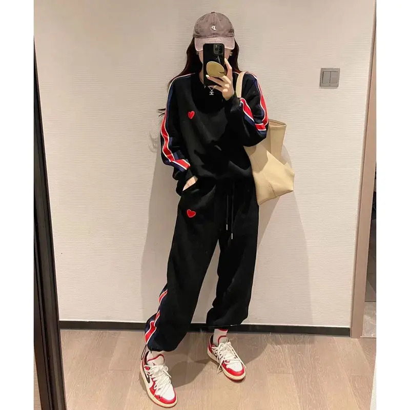 2 Piece Harajuku Women Casual Sports Striped Pant Sets Spring Autumn Preppy Style Embroidered Love Loose Korean Fashion Top Suit 240807