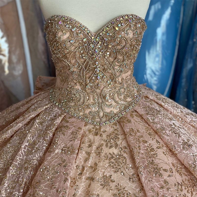 Sparkly Pink Quinceanera Dresses Ball Gown Off Shoulder Sequins Applique Beads Bow Sweet 16 Dress Lace-up Vestidos De XV 15 Anos