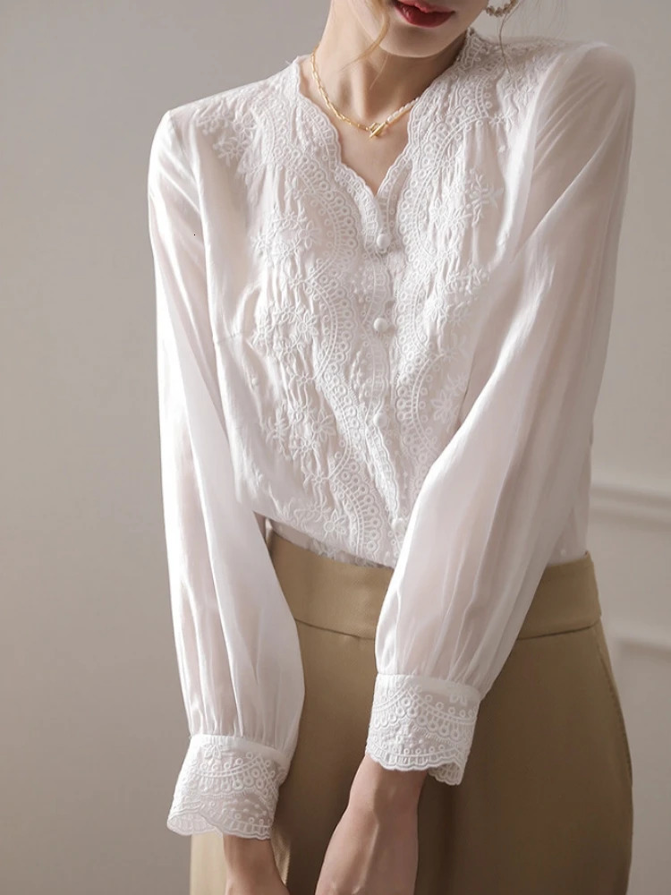 French Embroidery Flower Lace Womens Shirt V Neck Sweet Long Sleeve Linen Blouse Autumn Loose Elegant Sunscreen Top 16108 240807