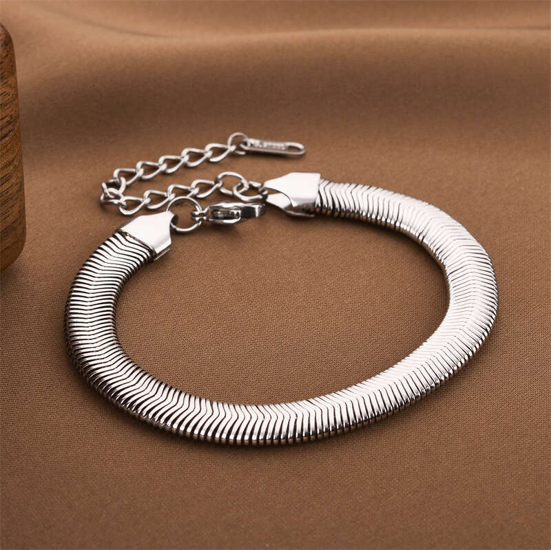 Fashionable minimalist 8mm flat snake bone chain titanium steel bracelet for women, trendy internet celebrity, personalized and niche design, handmade