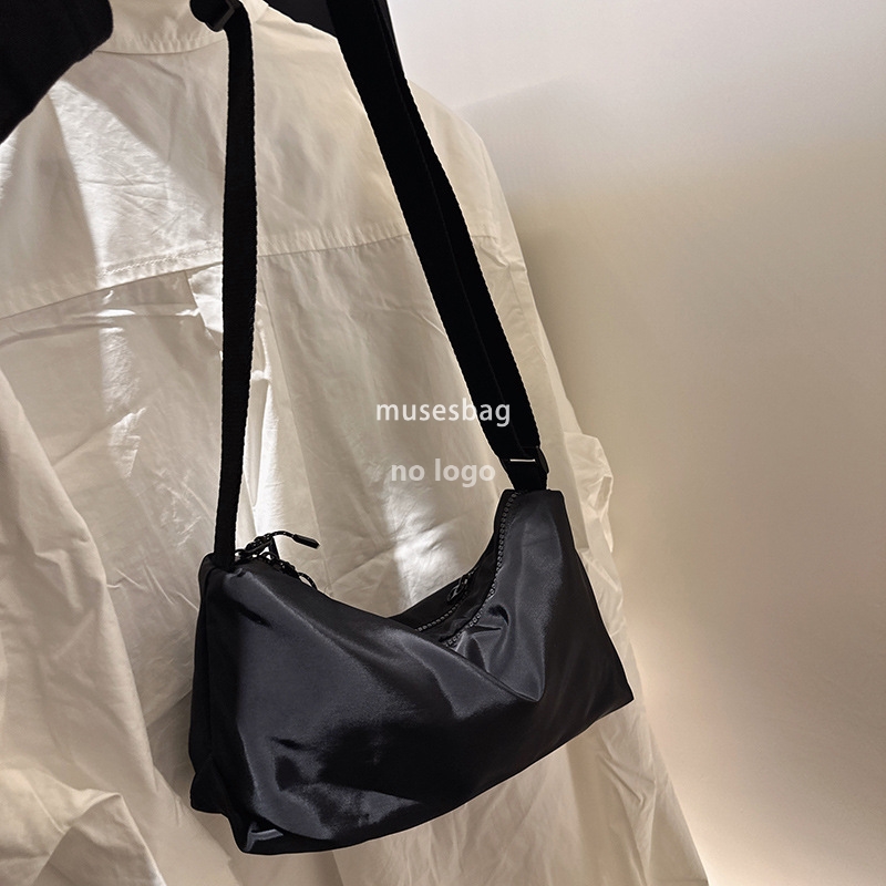 Sports leisure solid color crossbody bag washed canvas bag female Korean version of a new shoulder bag small body bag for men and women