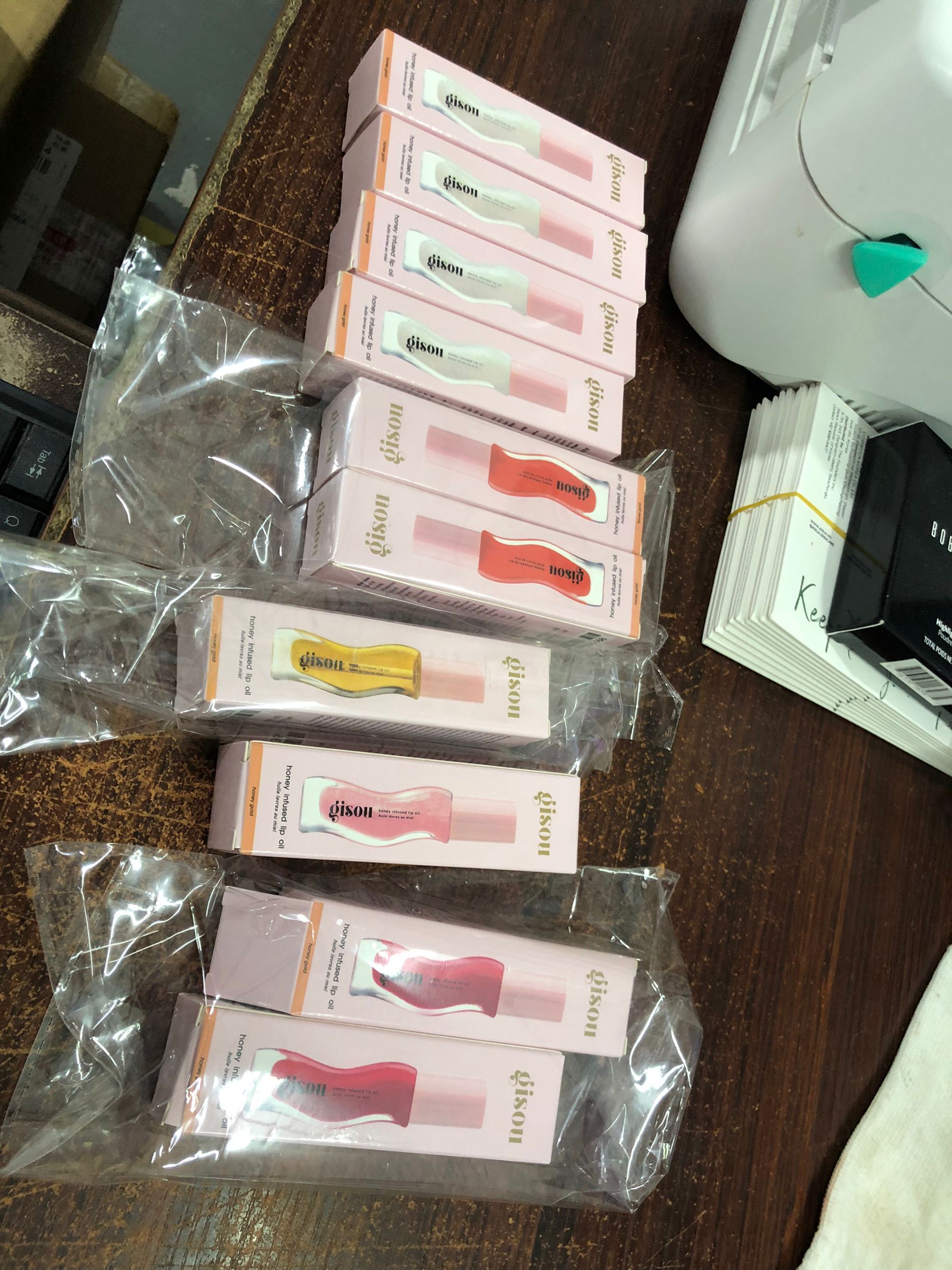 Gisou Lip Oil Moisturizing Lipgloss Coconut Frost Gold Mango Passion Punch Strawberry Sorbet Watermelon Sugar 9ml Make Up plumping Honey Infused lip g