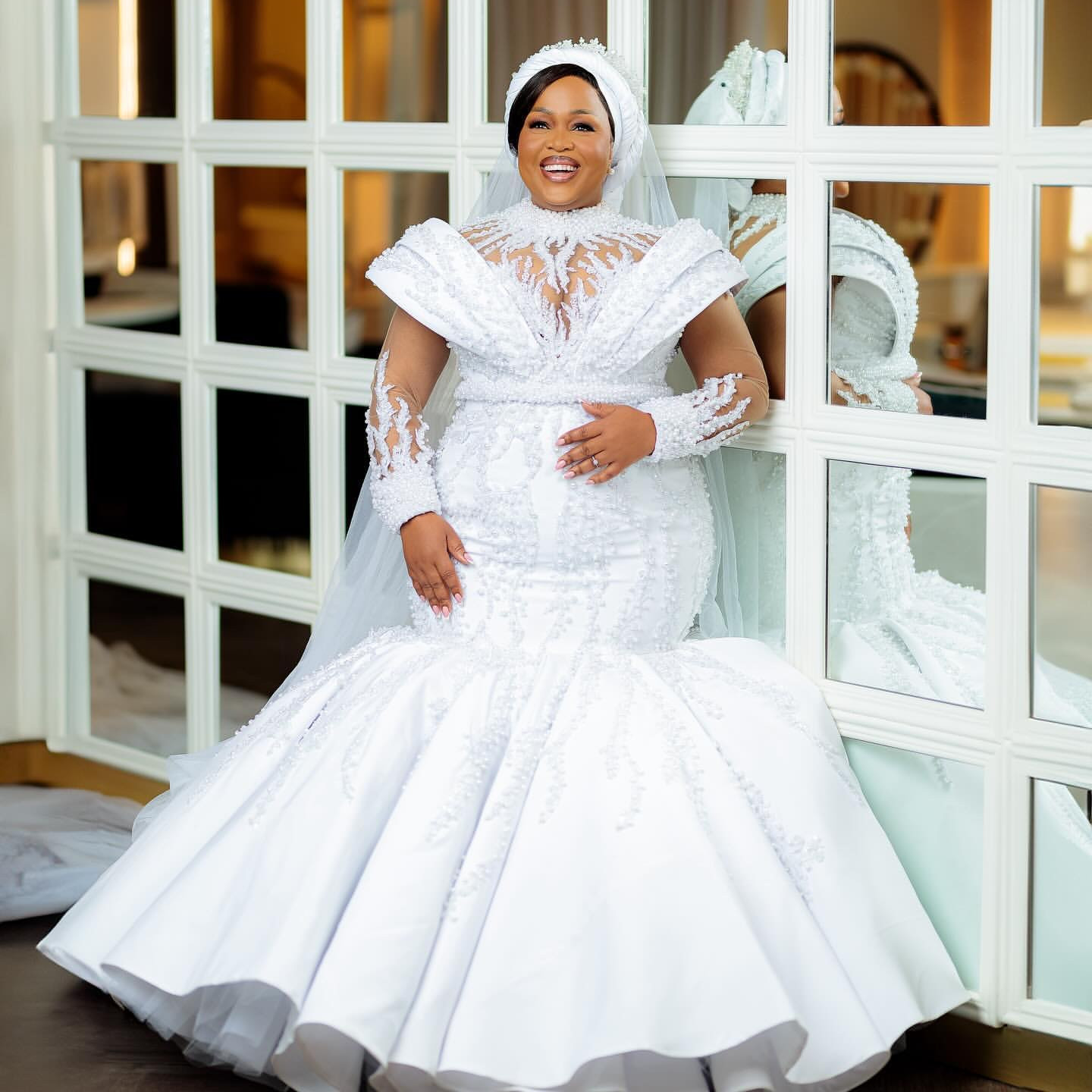 2024 Arabic Aso Ebi Plus Size White Mermaid Wedding Dresses Lacefull Pearls Stylish Vintage Bridal Gowns Dress Vestidos De Novia ZJ211