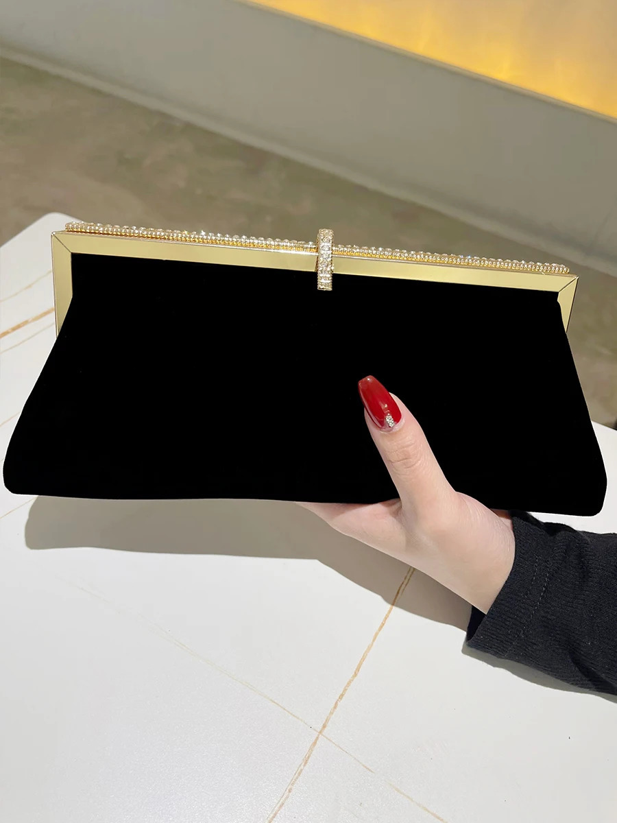 Black Velvet Dinner Clutch Wedding Handbag Annual Meeting Small Bag with Formal Wallet Single Shoulder Fashion Evening 240806Z