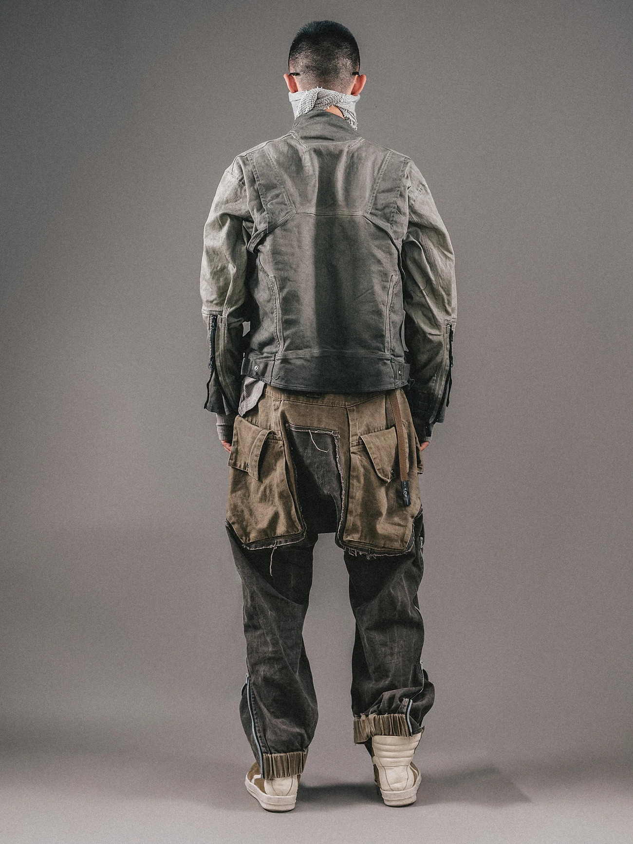 Techwear Women Drawstring Design Zipper Leg Stitching Contrast Color Washed Mens Casual Style Distressed Pants 240806