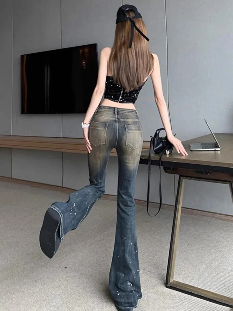 American Style High-waisted Distressed Vintage Jeans Womens Micro Flare Tight Spring Arrival Hip Hop Slim Fit Denim Trousers 240807