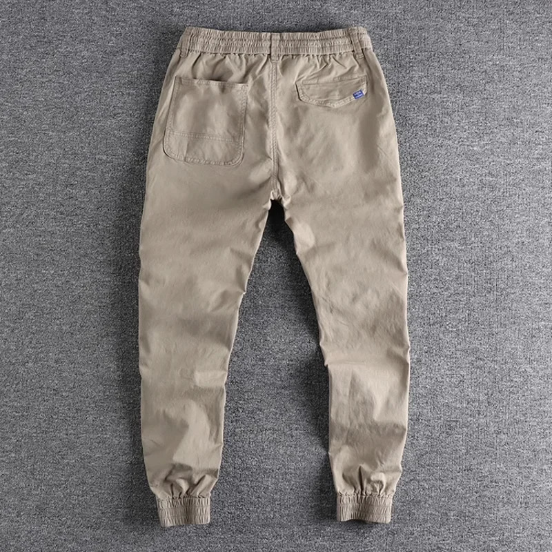 Retro Cargo Pants for Men with Functional Pockets and Distressed Wash 240806