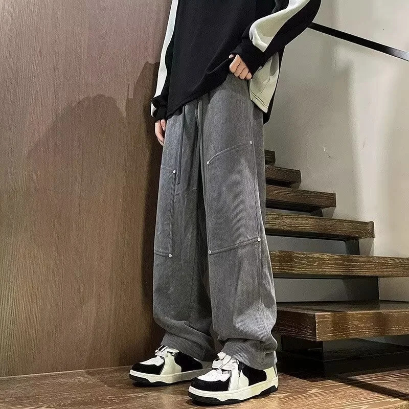 Pockets Harem Corduroy Pants For Men Y2K Streetwear Baggy Sweatpants Male Casual Retro Solid Cargo Straight Trousers 240806
